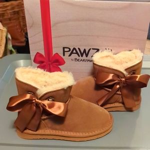 Pawz by Bearpaw Amelia Youth Hickory 13 Youth NIB